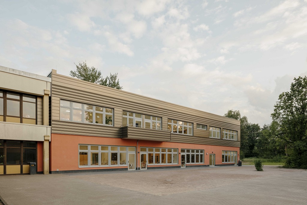  Trittau School